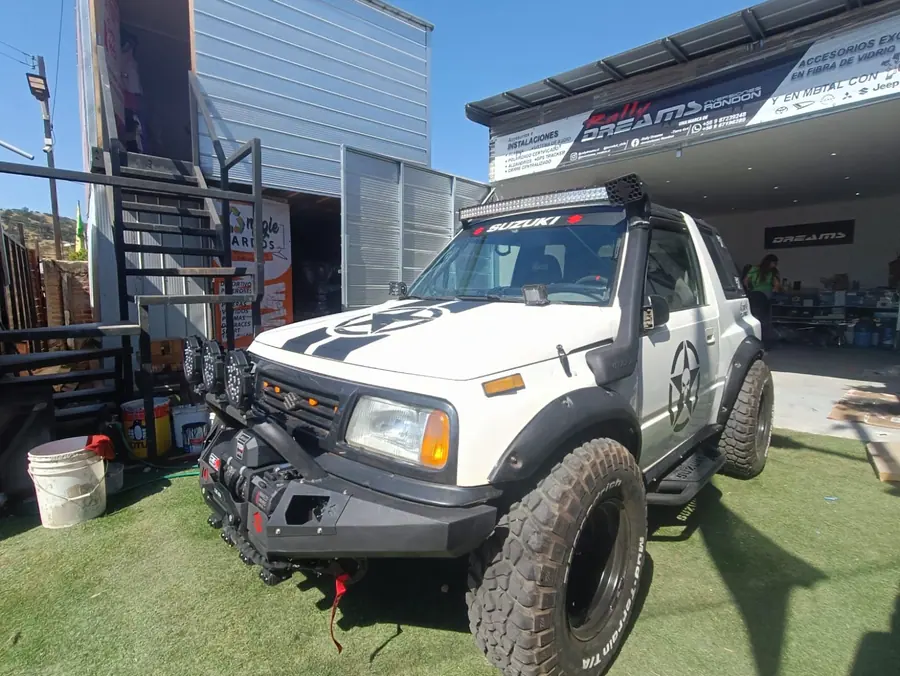 Parachoque delantero Suzuki Vitara c/Winche 12000 lbs