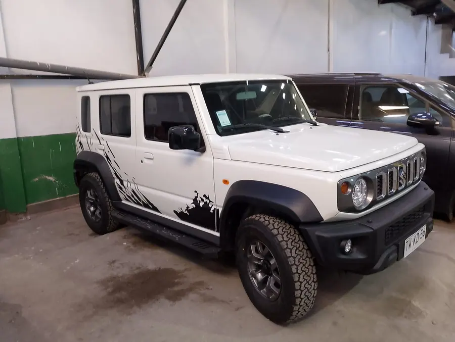 Pisaderas New Jimny 5 Puertas