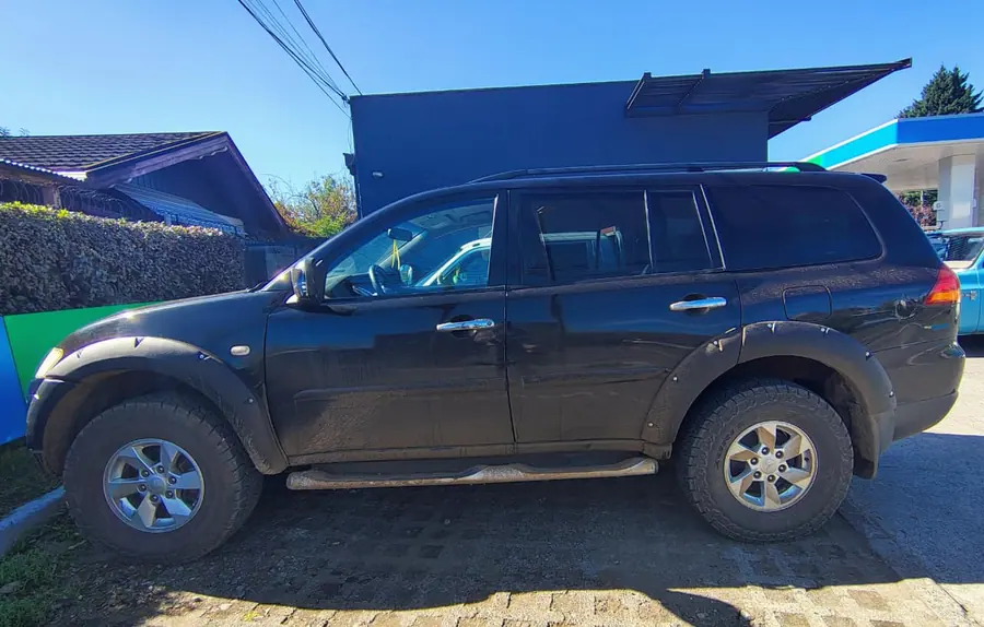 Fangueras Montero Sport G2