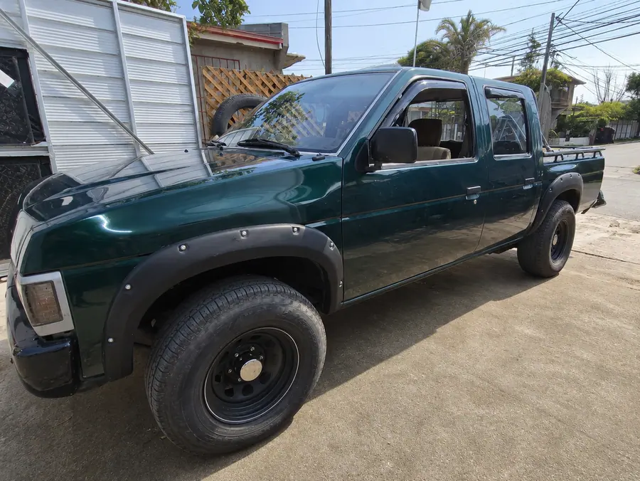 Fangueras Nissan D21 Doble Cabina — Nissan