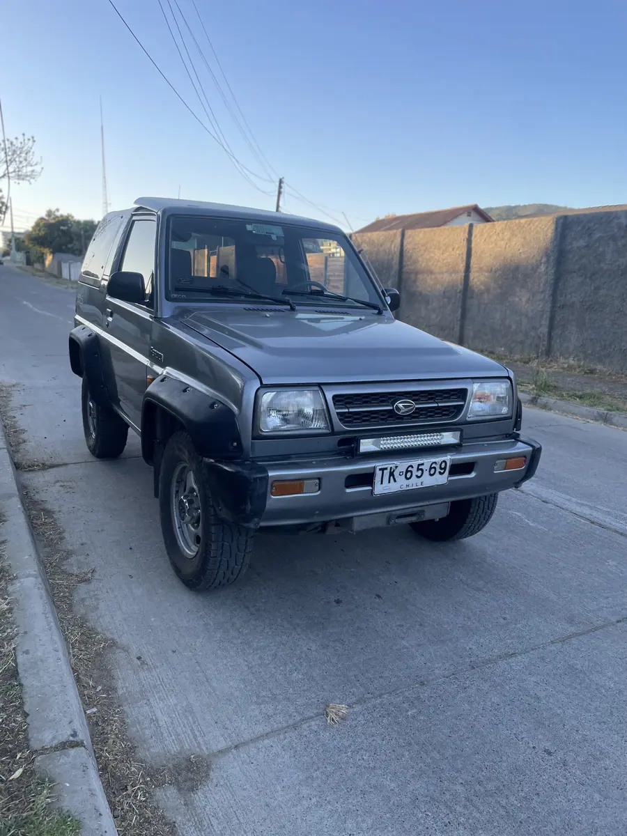 Levante de suspensión Daihatsu Feroza — Rondón Industry