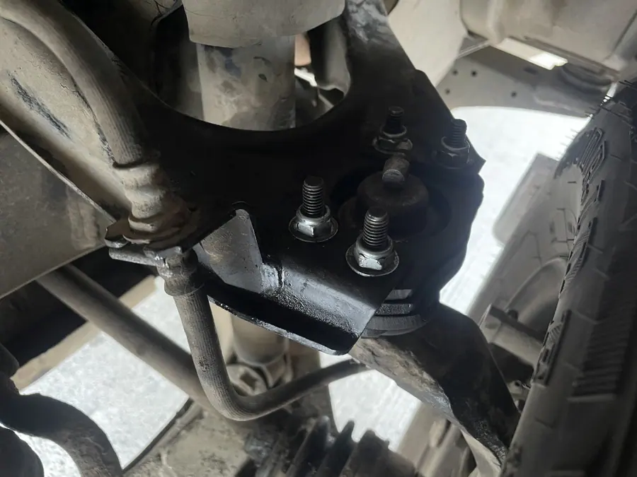 Levante de suspensión Daihatsu Feroza