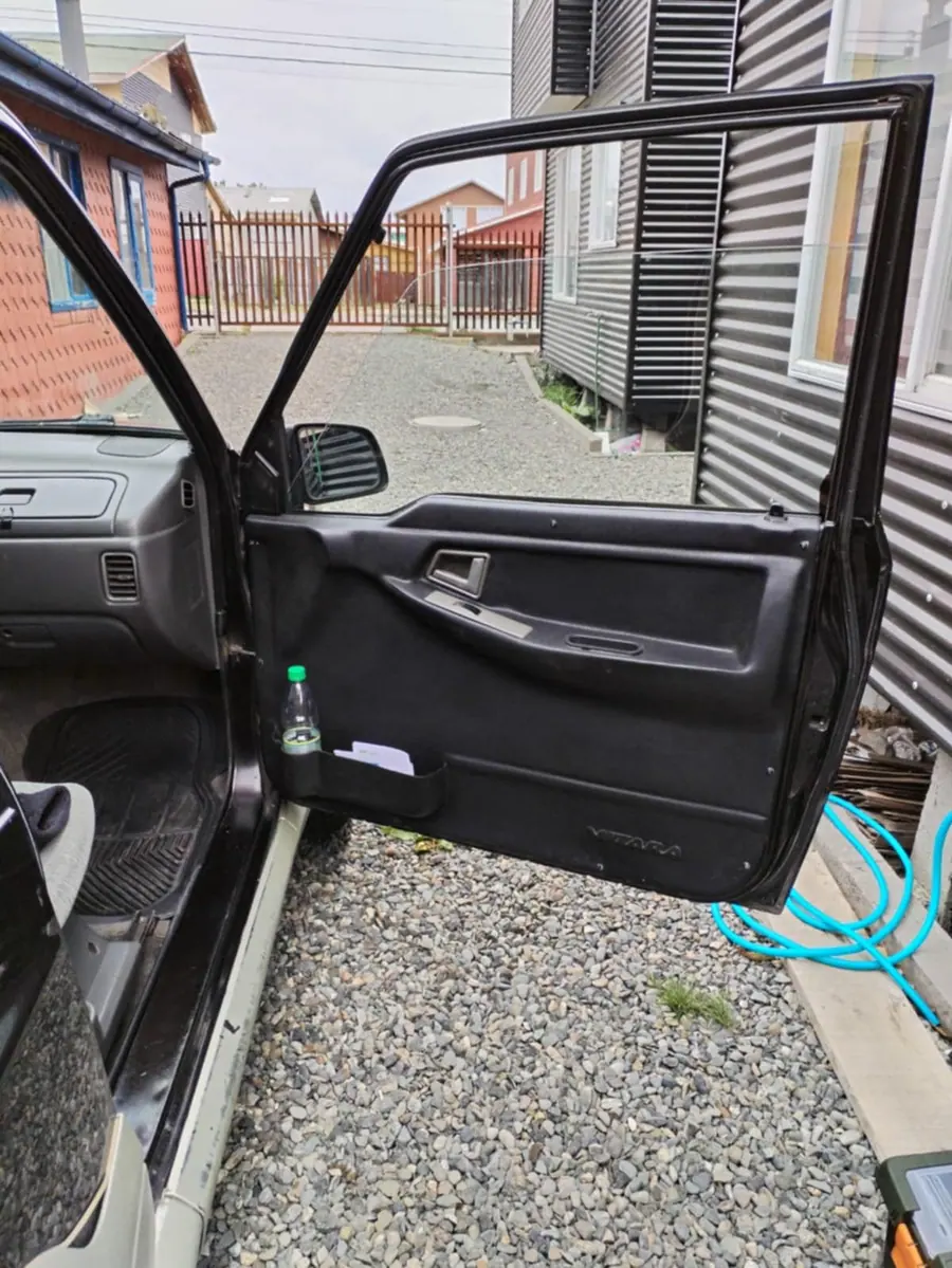 Tapices de puerta Botonera larga Suzuki Vitara 1G