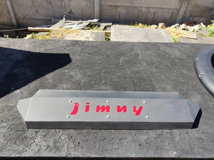 Pechera parachoque Suzuki Jimny