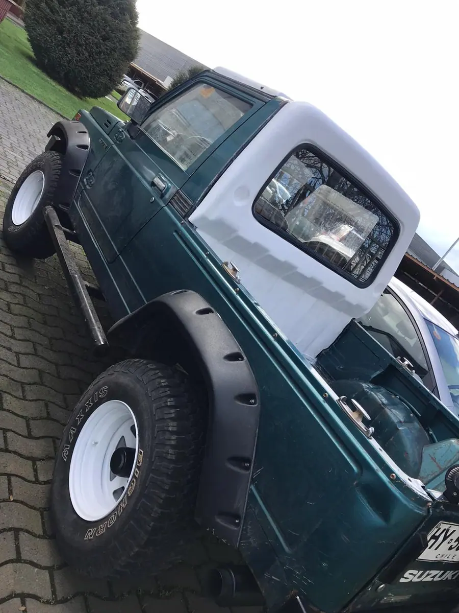 Tapa Pick Up Suzuki Samurai