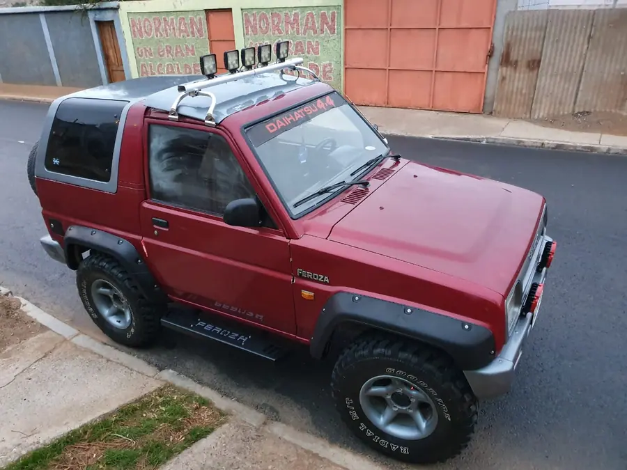 Pisaderas Daihatsu Feroza