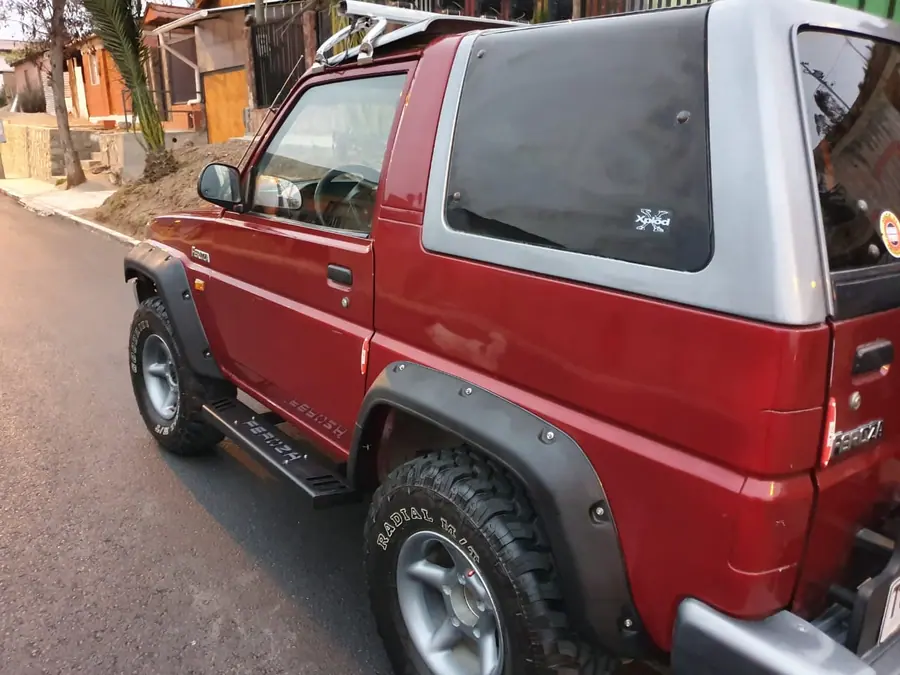 Pisaderas Daihatsu Feroza